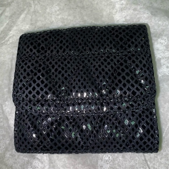 Michael Kors Women's Trifold Embossed leather Wallet BLACK New - Picture 4 of 8